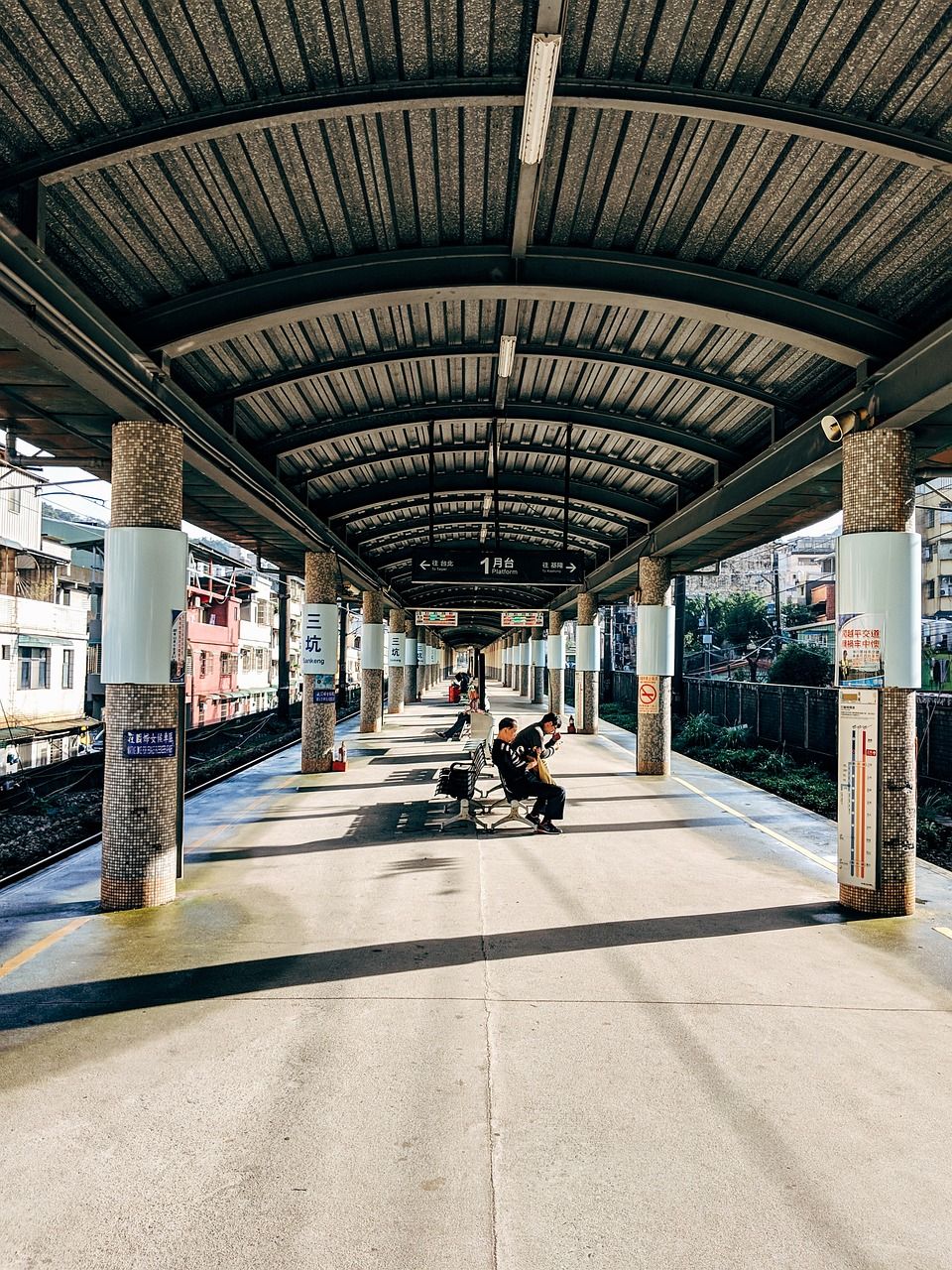 découvrez l'interrail pass, votre billet flexible pour voyager facilement à travers l'europe en train. explorez plusieurs pays avec un seul pass et profitez d'un voyage inoubliable.