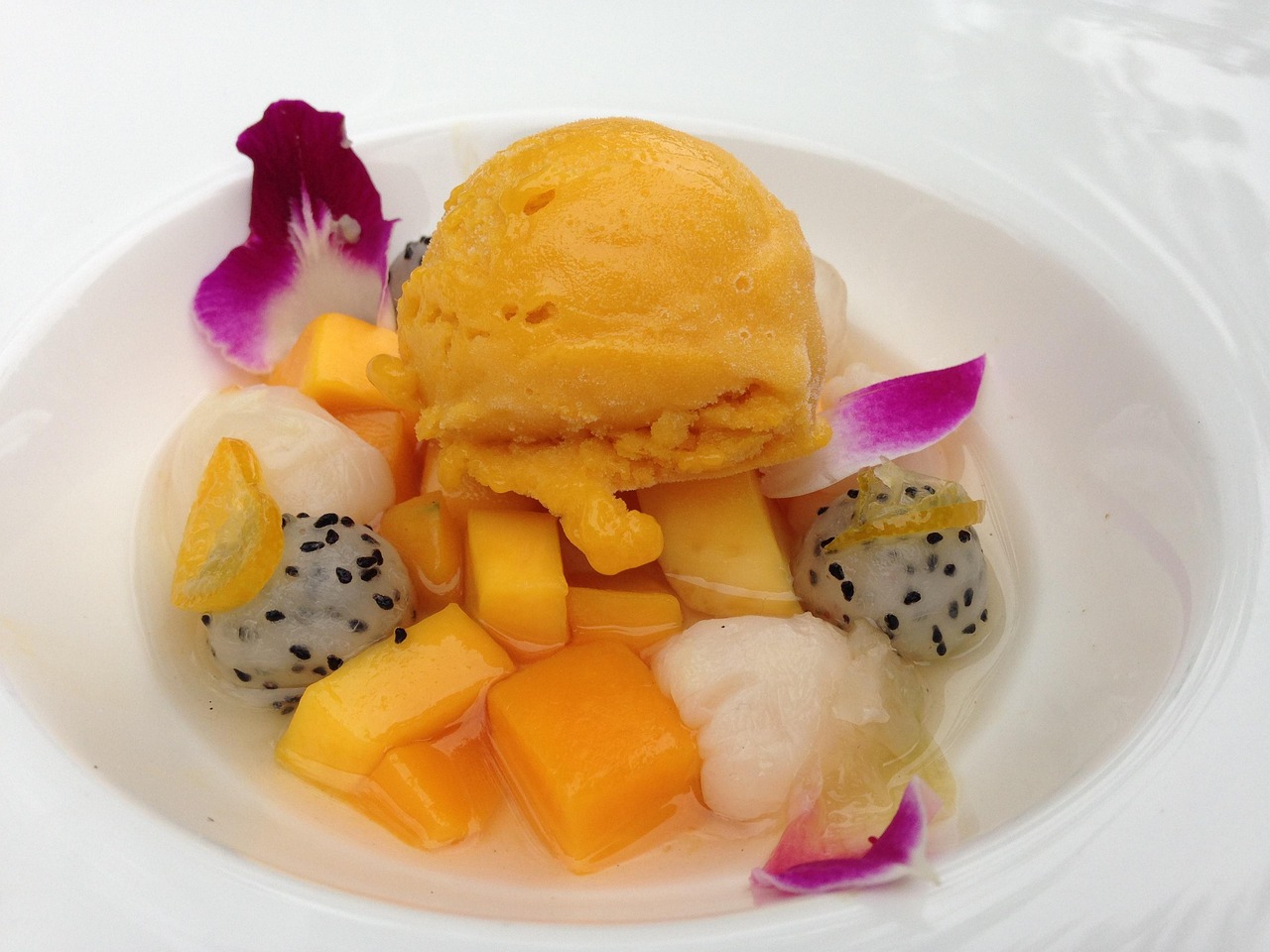 découvrez les meilleures tables gastronomiques, où finesse culinaire et expérience exceptionnelle se rencontrent pour ravir les palais les plus exigeants.
